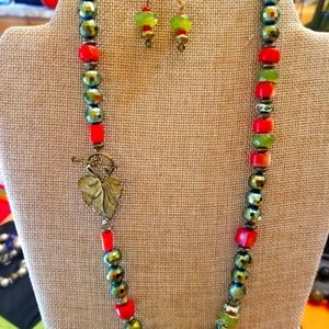 NWOT handmade neckless set